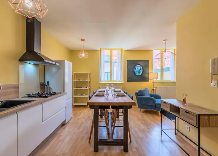 Appartement 2 Chambres Proche Metro Et Parking